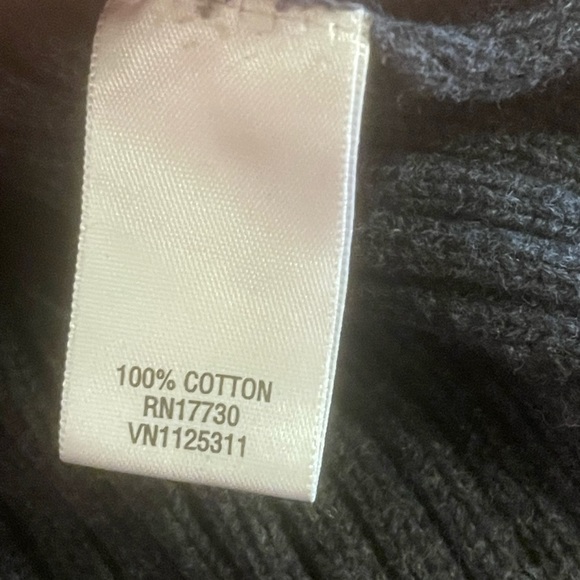 Converse | One Star 1/4 Zip Sweater - Picture 3 of 9